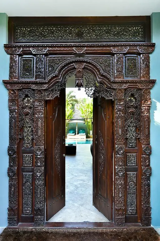 סמיניאק Villa Mystique
